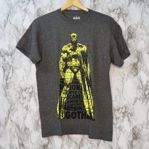 Small Mens Batman Dark Knight Grey and Yellow t shirt
